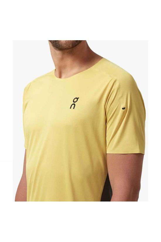 On Mens Performance-T Mustard/Pebble