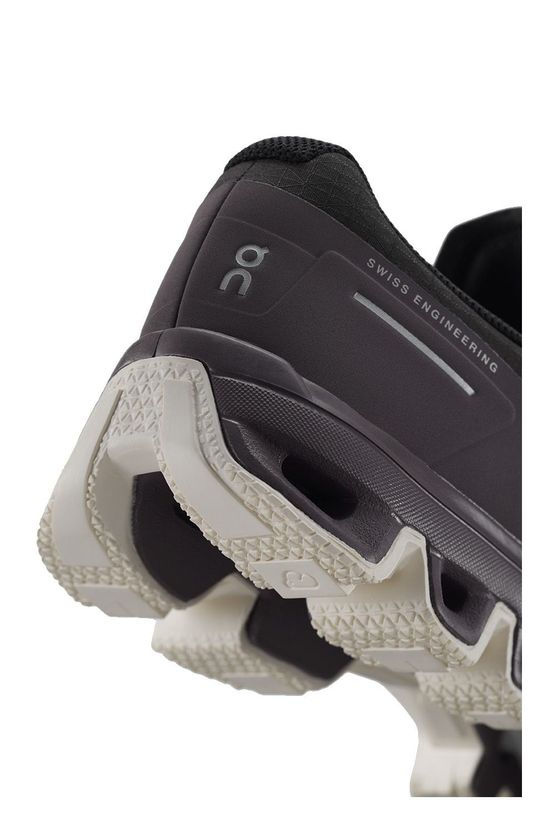 On Womens Cloudventure Shadow/Grape